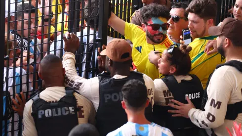 Incidentes obligan a retrasar la final de la Copa América
