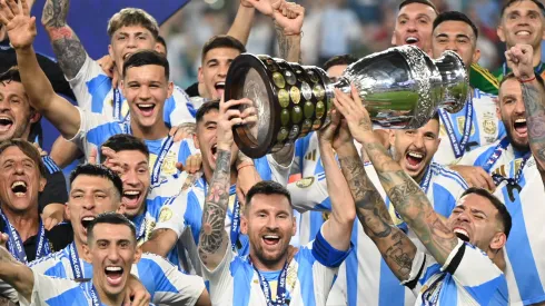 La selección argentina en medio de una polémica racista.
