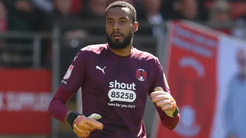 Lawrence Vigouroux volverá a jugar en el Championship de Inglaterra.
