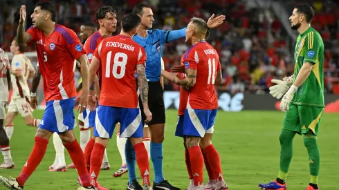 Wilmar Roldán perjudicó a Chile en Copa América y Conmebol no le permite dirigir.
