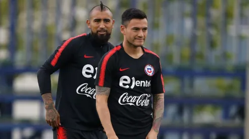 Arturo Vidal y Charles Aránguiz en la generación dorada de la Roja.
