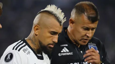 Vidal, baja prolongada en Colo Colo por su lesión.
