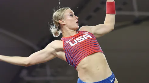 Katie Moon, atleta de Estados Unidos en salto con garrocha.
