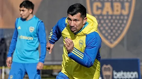 Gary Medel fue titular en empate de Boca Juniors ante Instituto de Córdoba.
