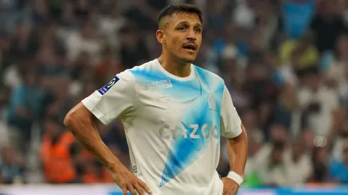 Sánchez sigue buscando club en Europa
