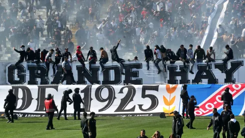 Unos 10 mil hinchas llegaron al Monumental para darle el último aliento al Cacique.
