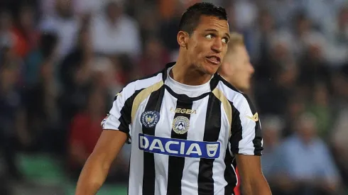 Alexis Sánchez a nada de confirmar su regreso al Udinese.
