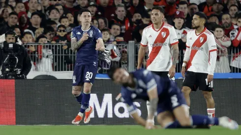 Rodrigo Echeverria, el Diablito chileno que es portada de Olé.
