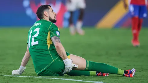 Gabriel Arias no pudo terminar un partido y en Chile se preocupan.
