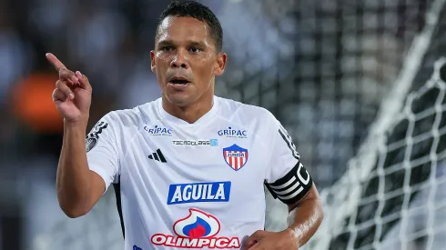 Carlos Bacca apunta a ser titular ante Colo Colo. 
