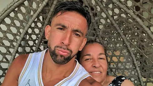 Doña María se fue pegado a su hijo del Monumental. 
