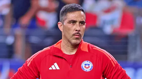 Bravo sigue sin encontrar club tras salir del Real Betis.
