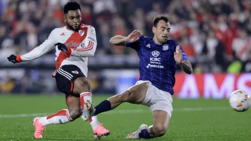 River gana y será rival de Colo Colo.
