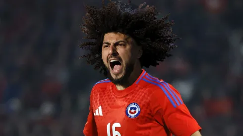 Maxi Falcón será chileno en un año más y podrá ser opción para Gareca en el Mundial
