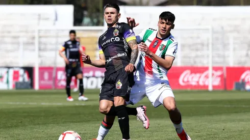 Palestino y Cobresal se enfrentan en La Cisterna
