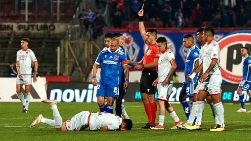 Los azules llegaron con cinco jugadores en capilla.
