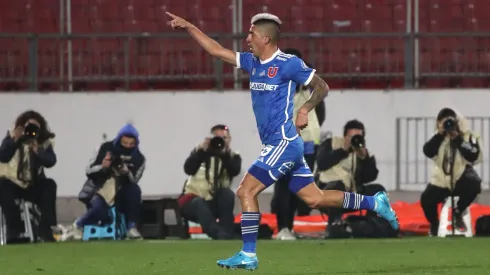 Leandro Fernández celebra el gol del triunfo de U de Chile ante Unión Española
