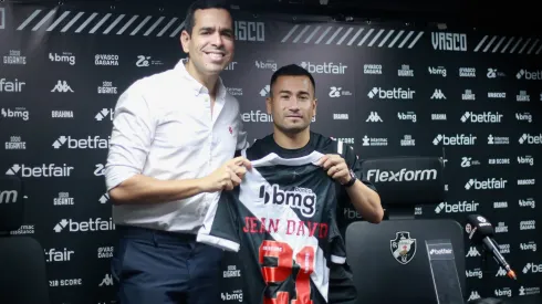 Jean David fue presentado en Vasco da Gama.
