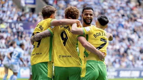 Norwich ganó con jugada en la que participó Marcelino Núñez.
