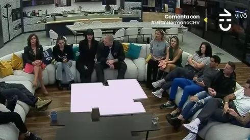 Un nuevo jugador se acercaría al encierro de CHV.
