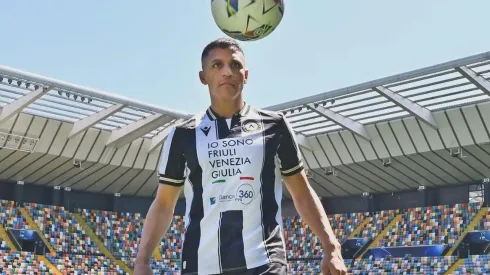 Alexis Sánchez lo está pasando mal en su regreso a Udinese por culpa de las lesiones.
