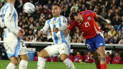 La selección chilena enfrenta a Argentina por la fecha 7 de eliminatorias.
