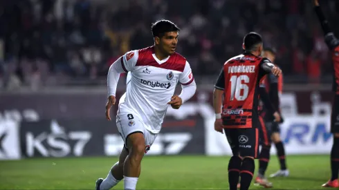 Lionel Altamirano suma 19 goles en la temporada con La Serena.
