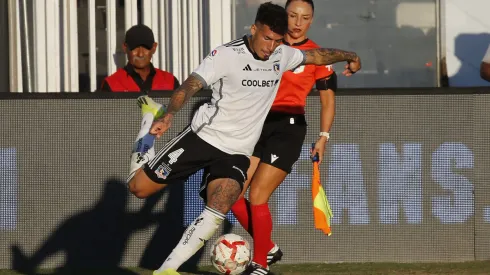 Alan Saldivia ya entrena con el plantel de Colo Colo pensando en River Plate.
