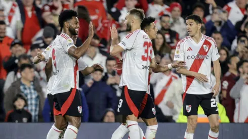 River subió de marcha y goleó por 4-1 a Tucumán
