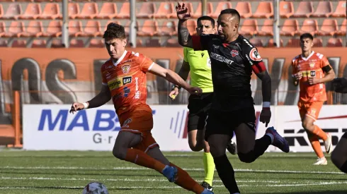 Cobreloa empató sin goles ante Ñublense.

