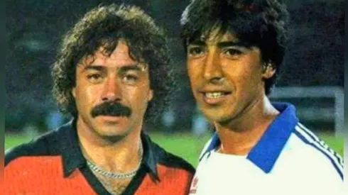 Osvaldo Hurtado junto a Carlos Caszely. Para el Arica, la barra de la U es la mejor de Chile

