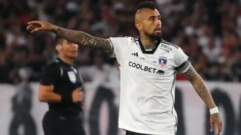 Arturo Vidal listo para su primera "final" con Colo Colo.
