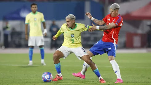 Palacios queda fuera del partido ante Colombia
