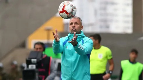 Gustavo Álvarez asegura que puede dominar el balón en la lucha por el título con la U.
