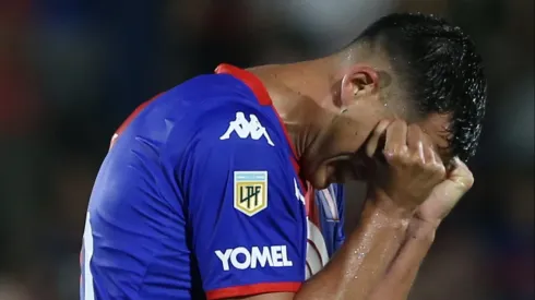 Este defensor gritó con todo un gol que tuvo mucha polémica. 
