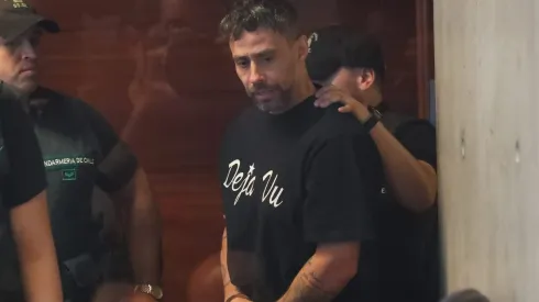 La defensa de Jorge Valdivia busca mover al Mago.

