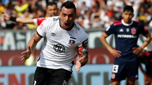 Esteban Paredes habló de la pelea por el título entre Colo Colo y la U.
