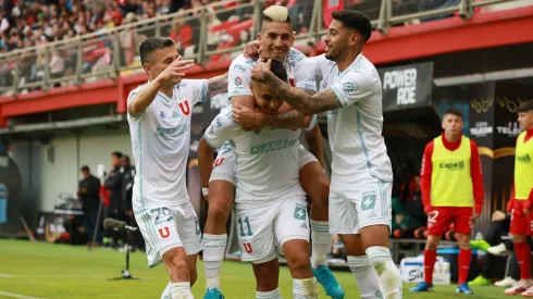 La U venció a Ñublense y mantiene sus esperanzas en el título.
