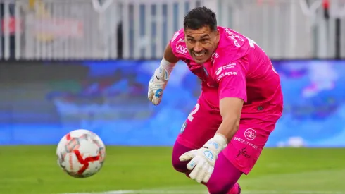 Castillo tuvo un partido para el olvido ante Colo Colo.
