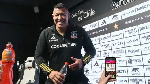 Almirón cuenta que Colo Colo pasó hasta el celular para confirmar que no hubo comunicación.
