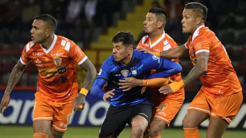 Sigue la guerra por el descenso en la cancha y fuera de ella.
