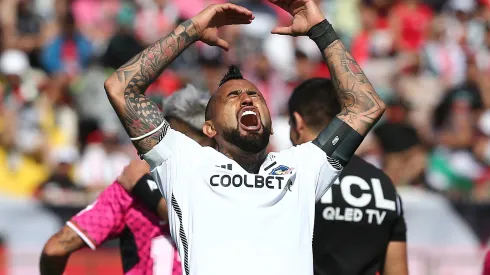 Arturo Vidal y la emoción en Colo Colo
