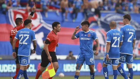 La U se sintió perjudicada por gol anulado.
