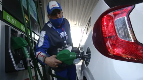 Revisa cuándo cambiará el precio de la bencina.
