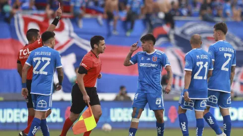 Marcelo Morales recibió tarjeta roja tras el partido ante Everton.
