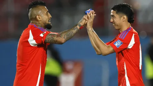 Arturo Vidal le dio su bendición a Cabral en la Roja.
