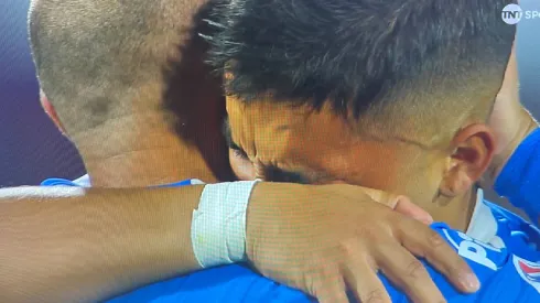 Nicolás Guerra no pudo aguantar las lágrimas tras su 2024 en la U.
