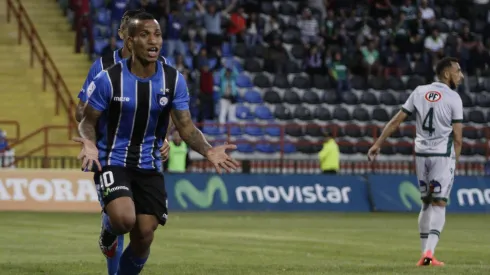 Rómulo Otero es tentado por Colo Colo y la U.
