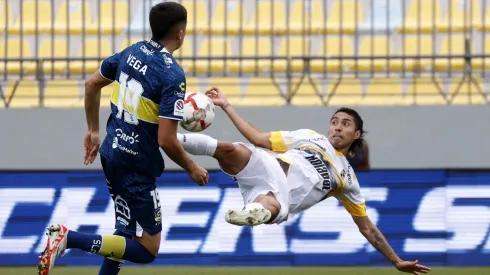 Luciano Cabral maravilló con su fútbol al Nano Díaz.
