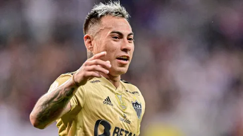 Eduardo Vargas en riesgo de descender en Brasil.
